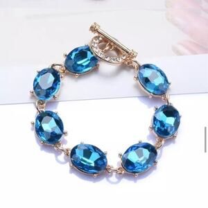 NEW 8" Chunky Bracelet Aqua Blue Turquoise Rhinestone Jewelry devil wears m10